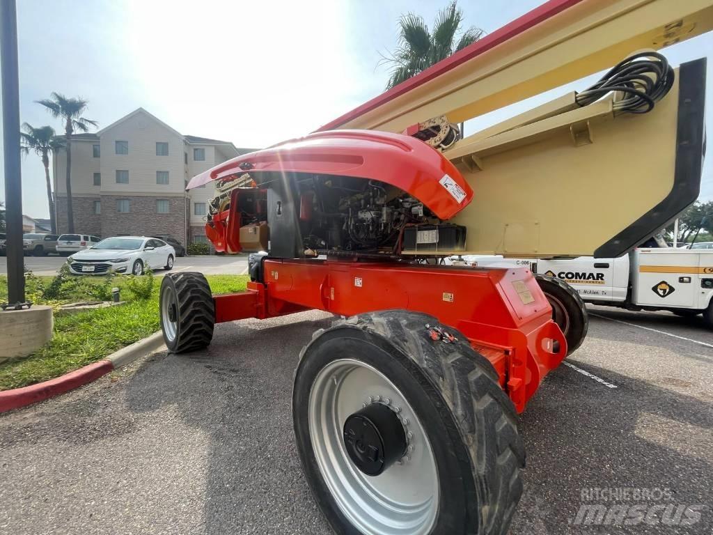 JLG 1250 AJP Kĺbové plošiny
