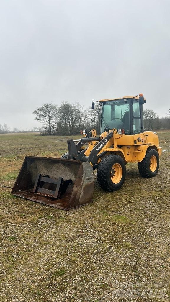 Volvo L 30 G Kolesové nakladače