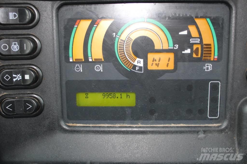 Komatsu D 51 PX-22 Pásové dozéry
