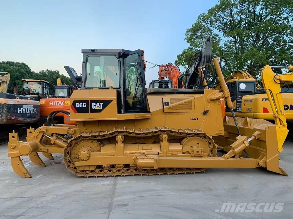 CAT D 6 G Pásové dozéry
