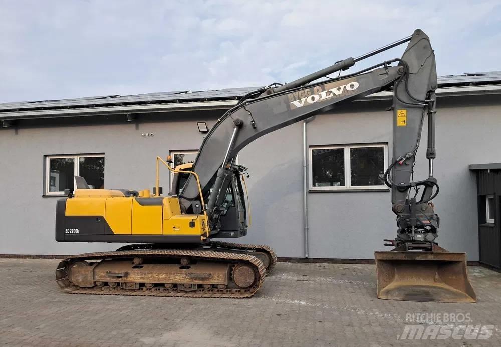 Volvo EC 220 DL Pásové rýpadlá