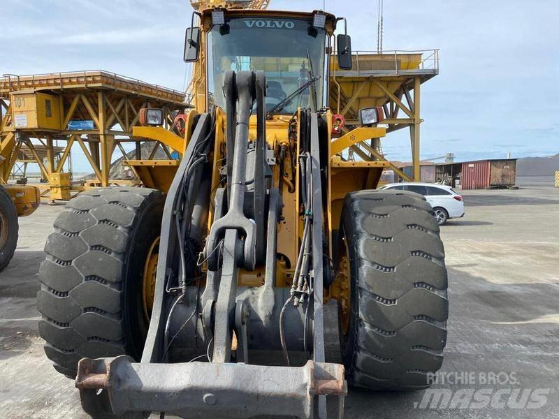 Volvo L 120 E.Ref.10 Kolesové nakladače