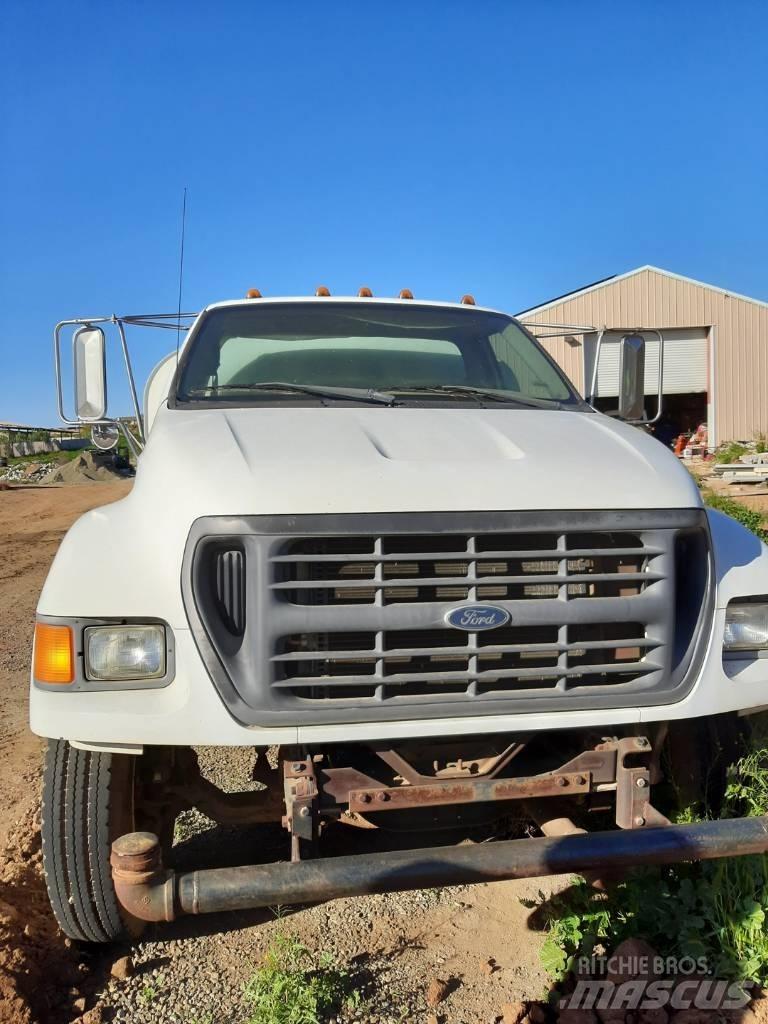 Ford F 750 Cisterny na vodu