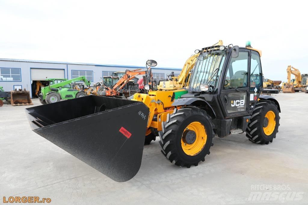 JCB 531-70 Čelné nakladače a rýpadlá