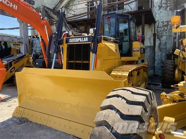CAT D 6 G Pásové dozéry