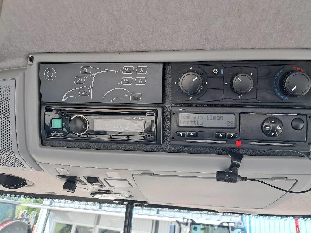 Valtra T174E Versu Traktory