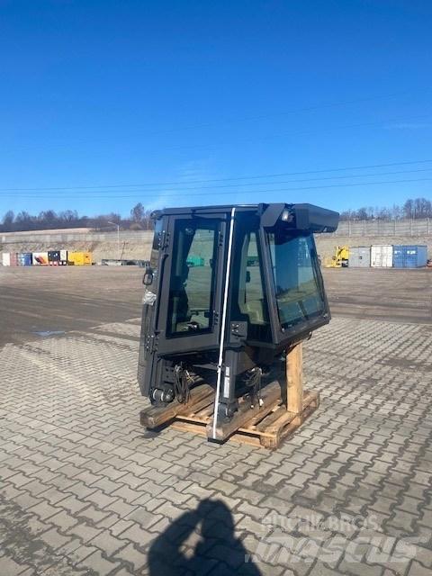 CASE D 1650 NEW CAB Kabíny a interiér