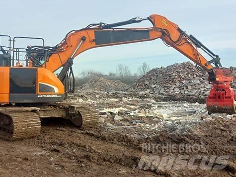 Doosan DX 235 LCR-5 Pásové rýpadlá