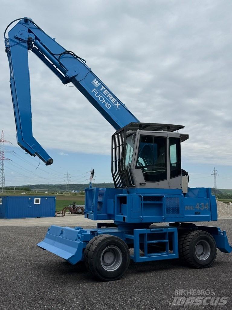 Fuchs MHL 434 Stroje pre manipuláciu s odpadom