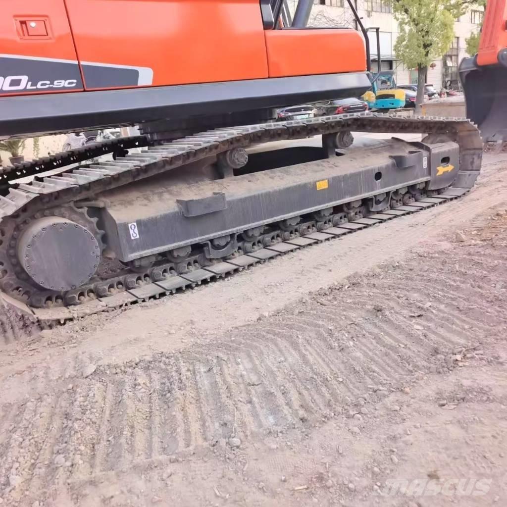 Doosan DX 300 LC Pásové rýpadlá