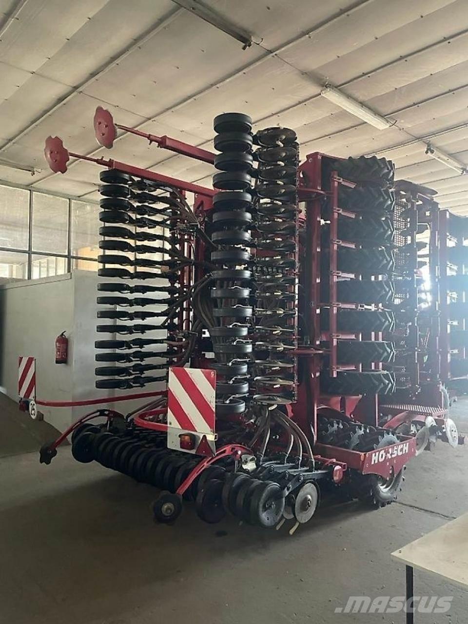 Horsch Pronto 8 DC Kombinované sejačky