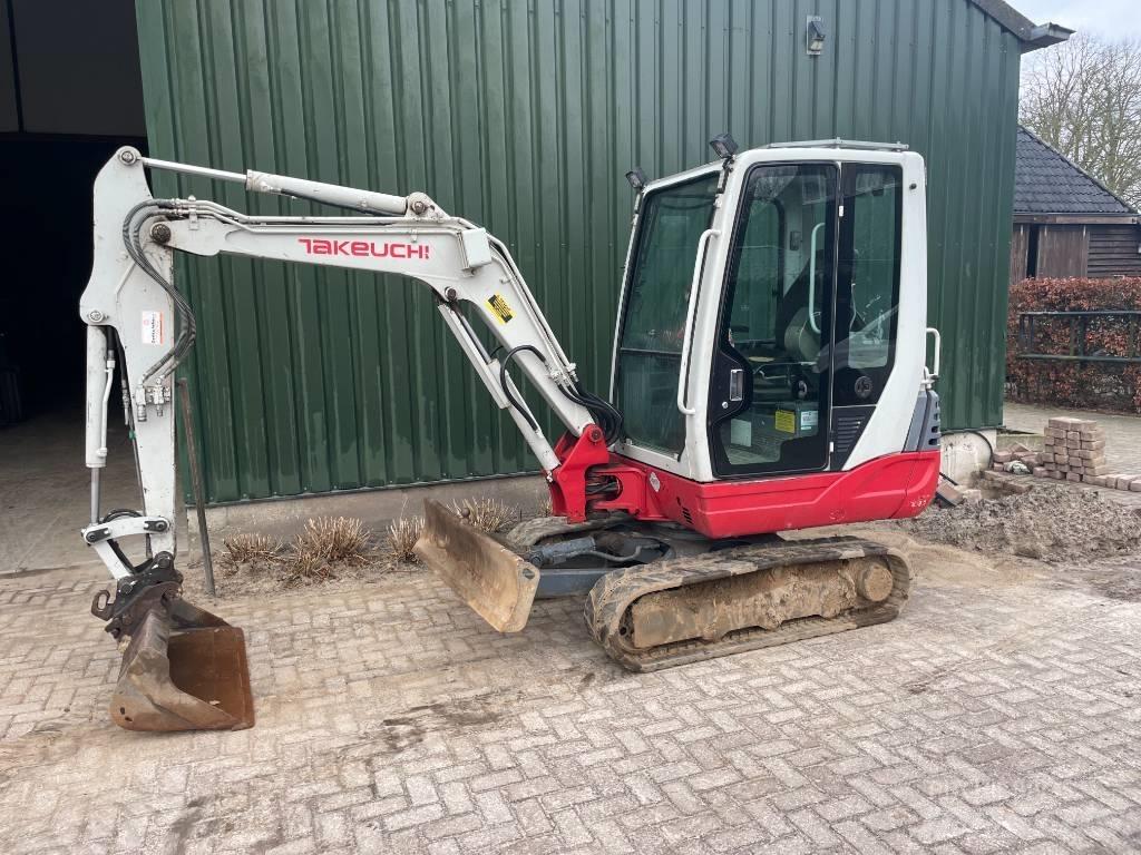 Takeuchi TB 228 Mini rýpadlá < 7t