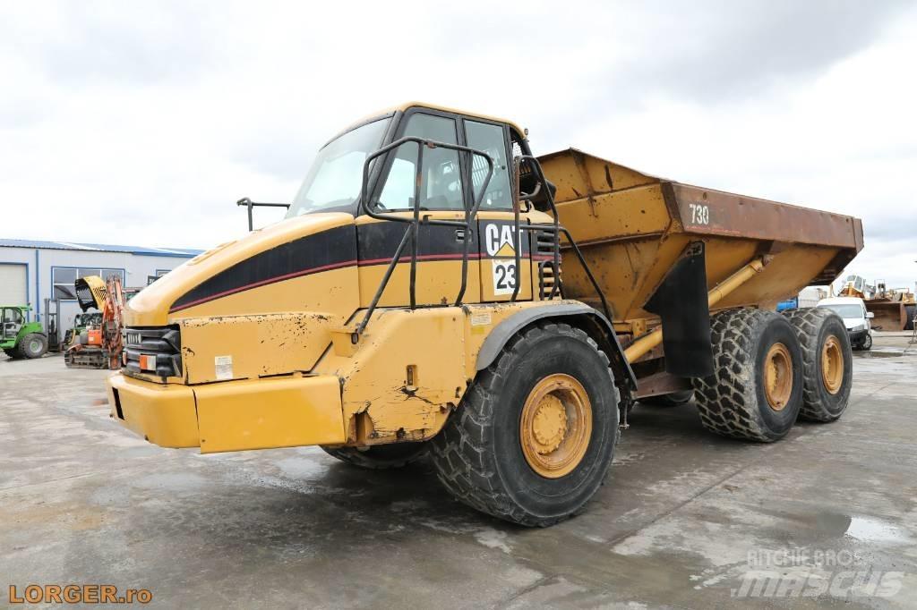 CAT 730 Kĺbové nákladné autá