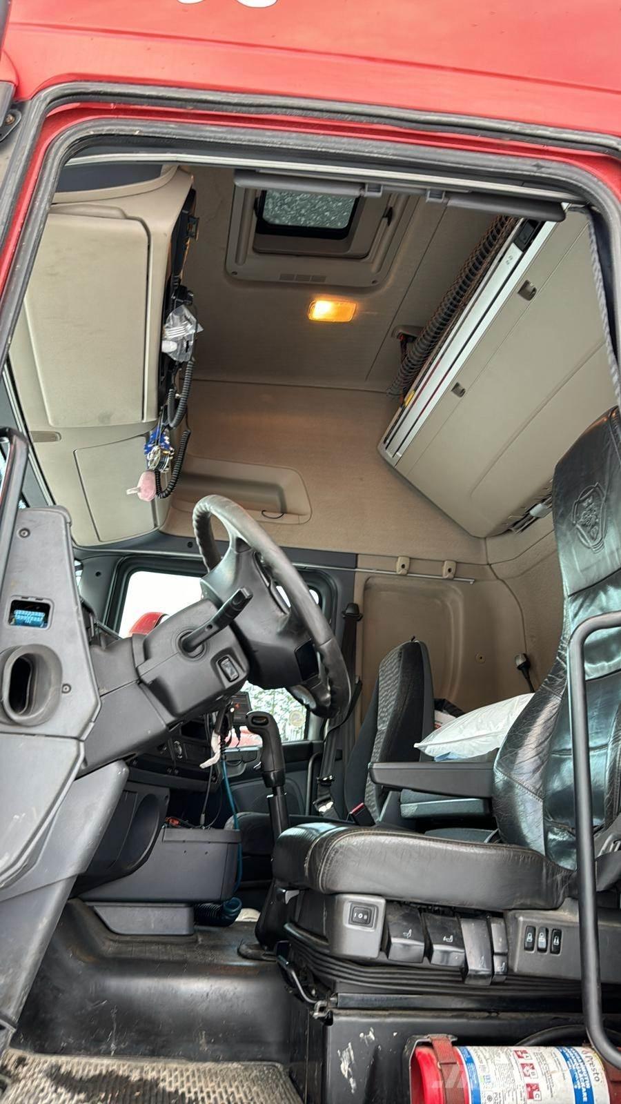 Scania R560 Vozne na drevnú štiepku