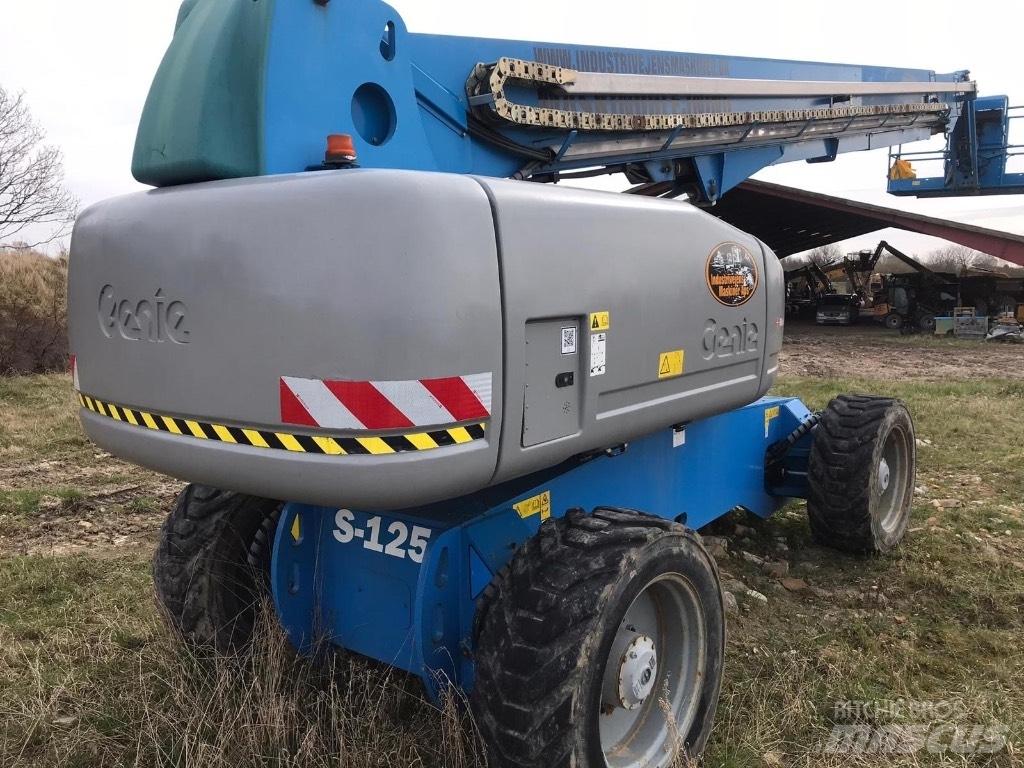 Genie S 125 Teleskopické plošiny
