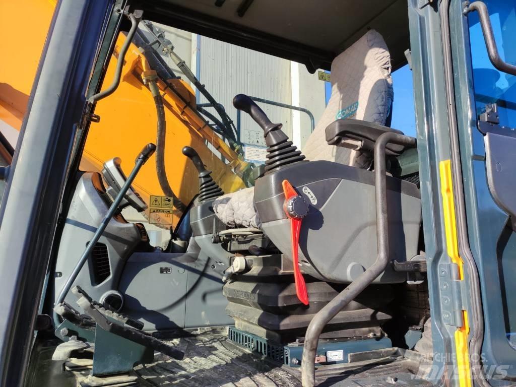 Hyundai HX220NL Pásové rýpadlá
