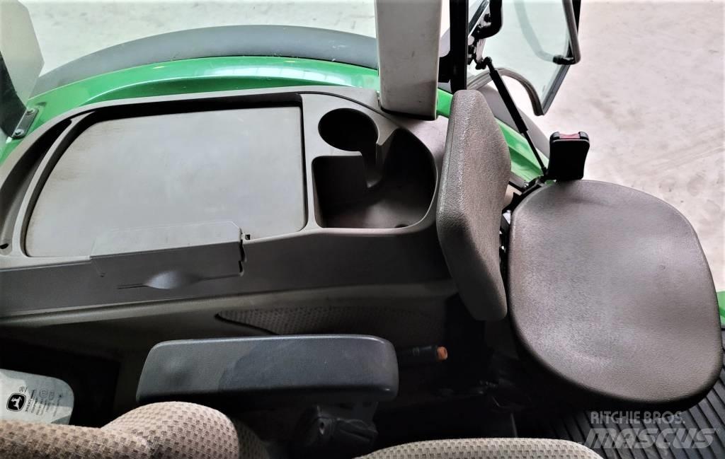 John Deere 5100 M Traktory
