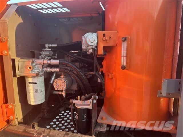 Hitachi ZX120 Pásové rýpadlá