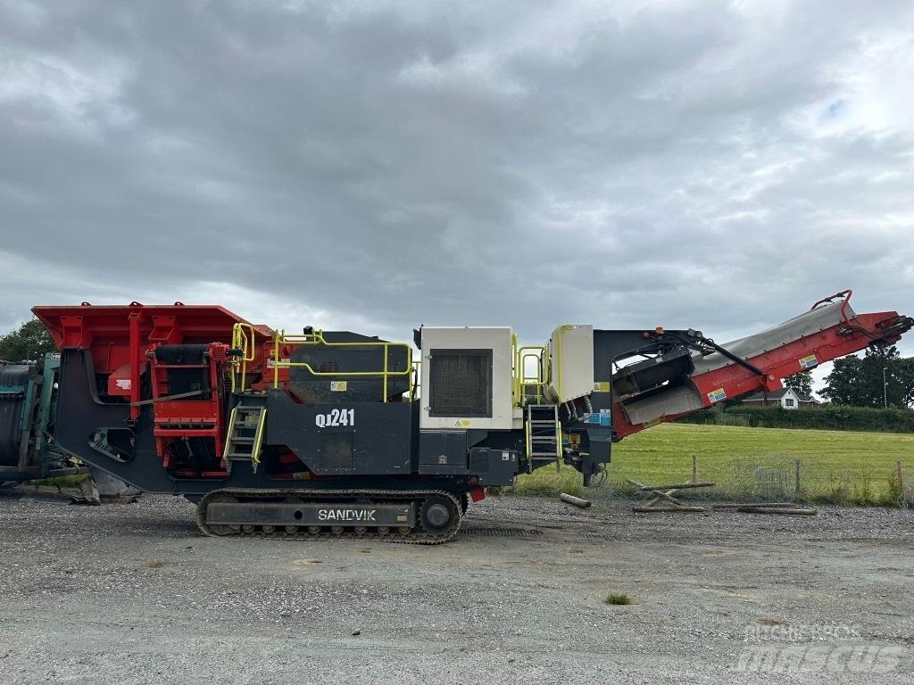 Sandvik QJ 241 Mobilné drviče