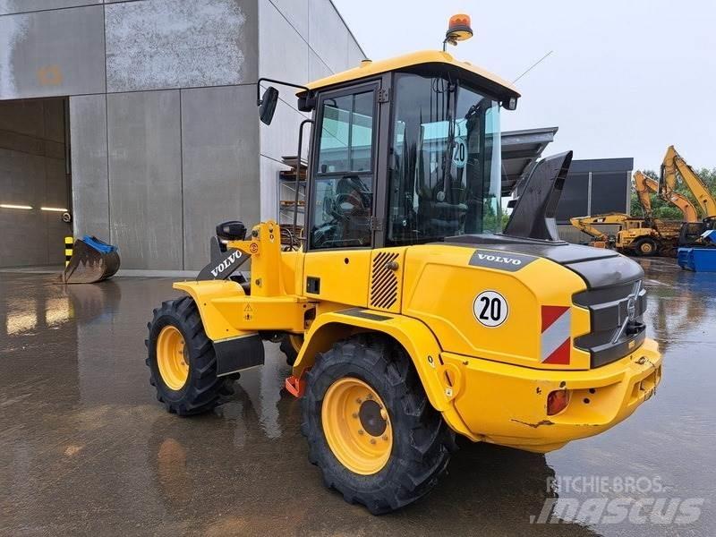 Volvo L 35 G Kolesové nakladače