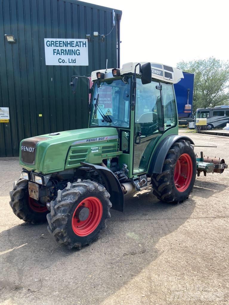 Fendt 207 Vario Traktory
