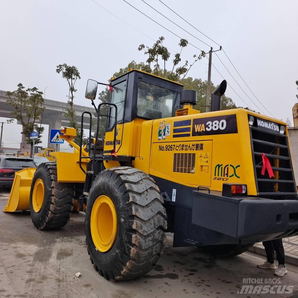 Komatsu WA 380-3 Kolesové nakladače
