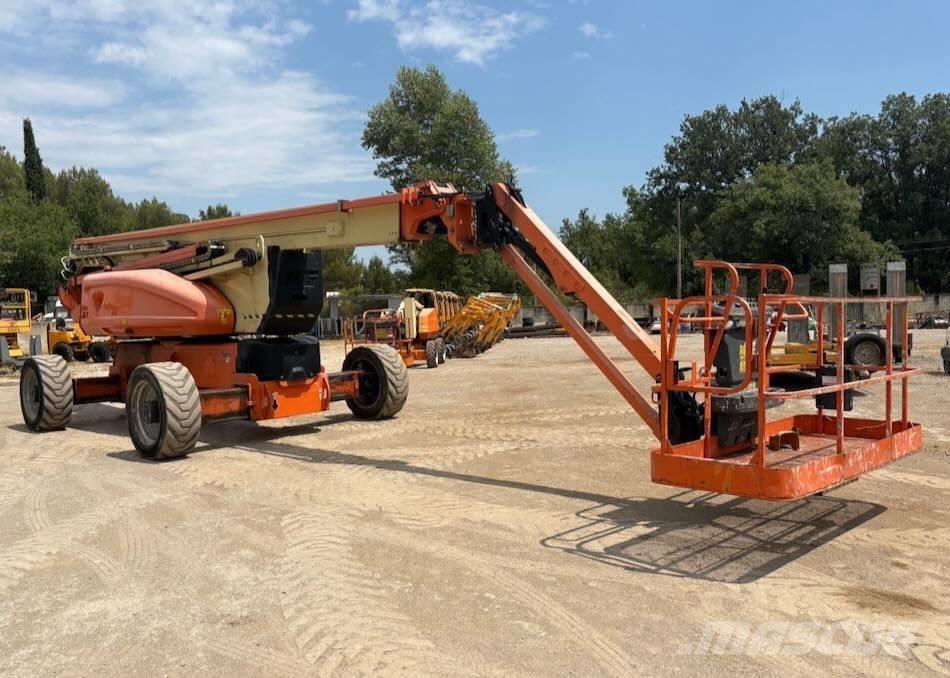 JLG 1250 AJP Kĺbové plošiny