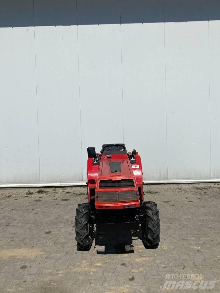 Mitsubishi MT16 Kompaktné traktory