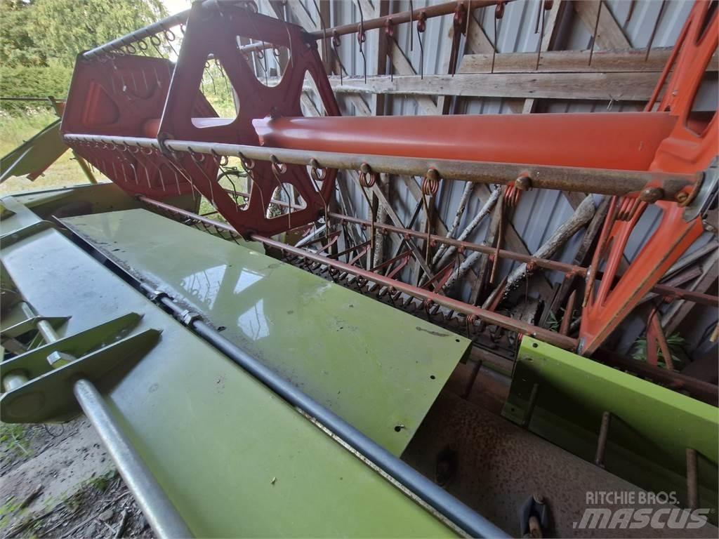 CLAAS C600 Kombajnove hlavice