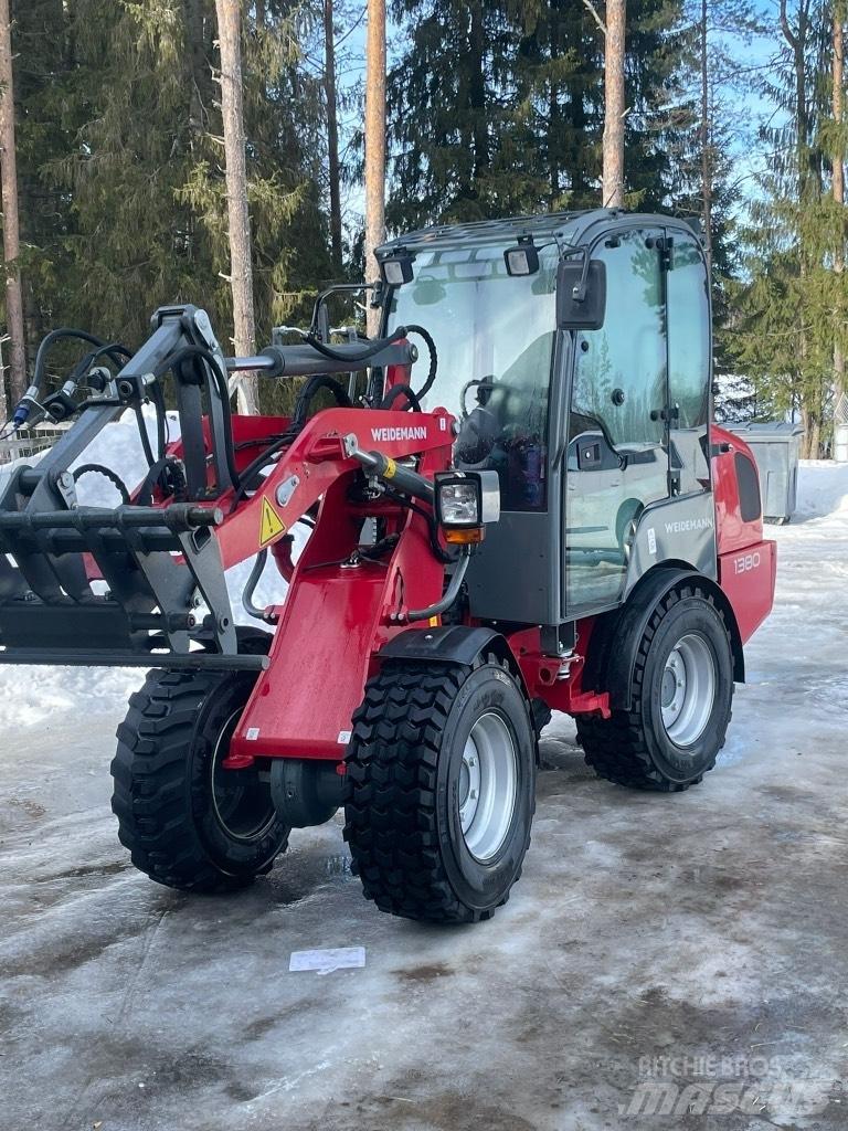 Weidemann 1380 Viacúčelové nakladače
