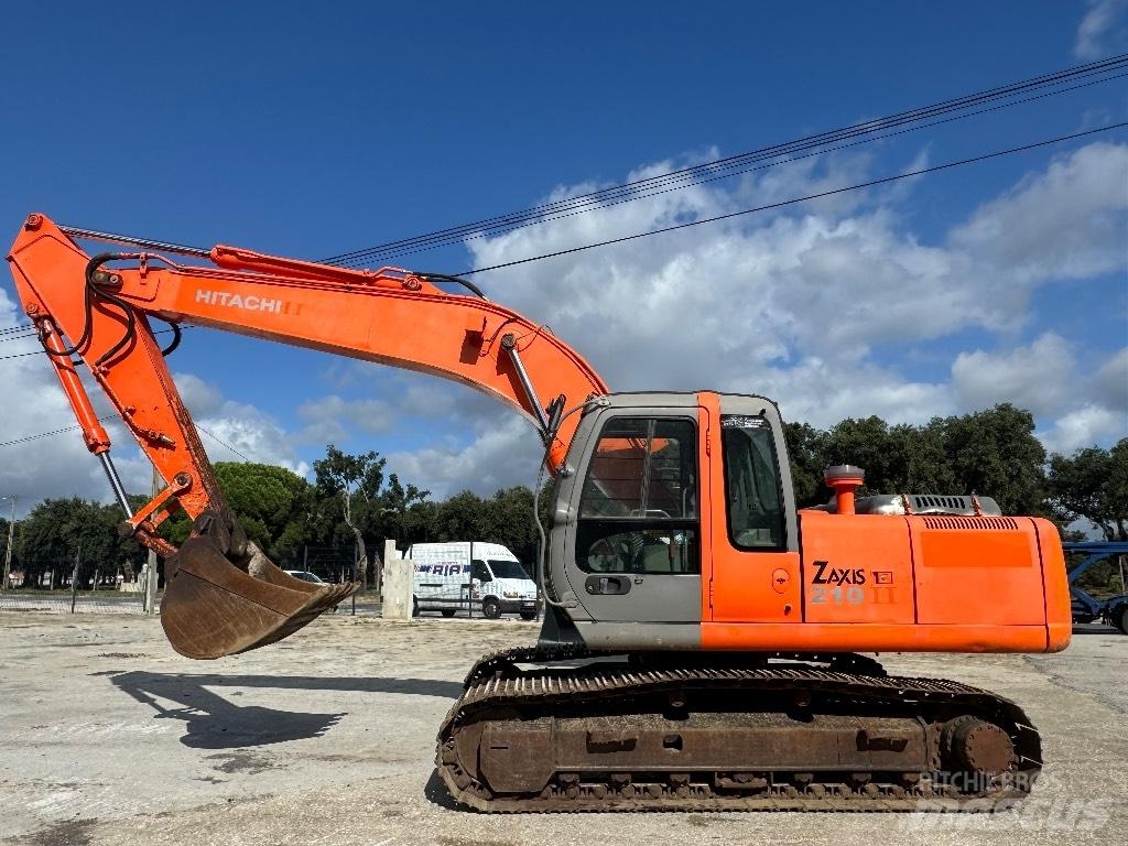 Hitachi ZX 210 Pásové rýpadlá