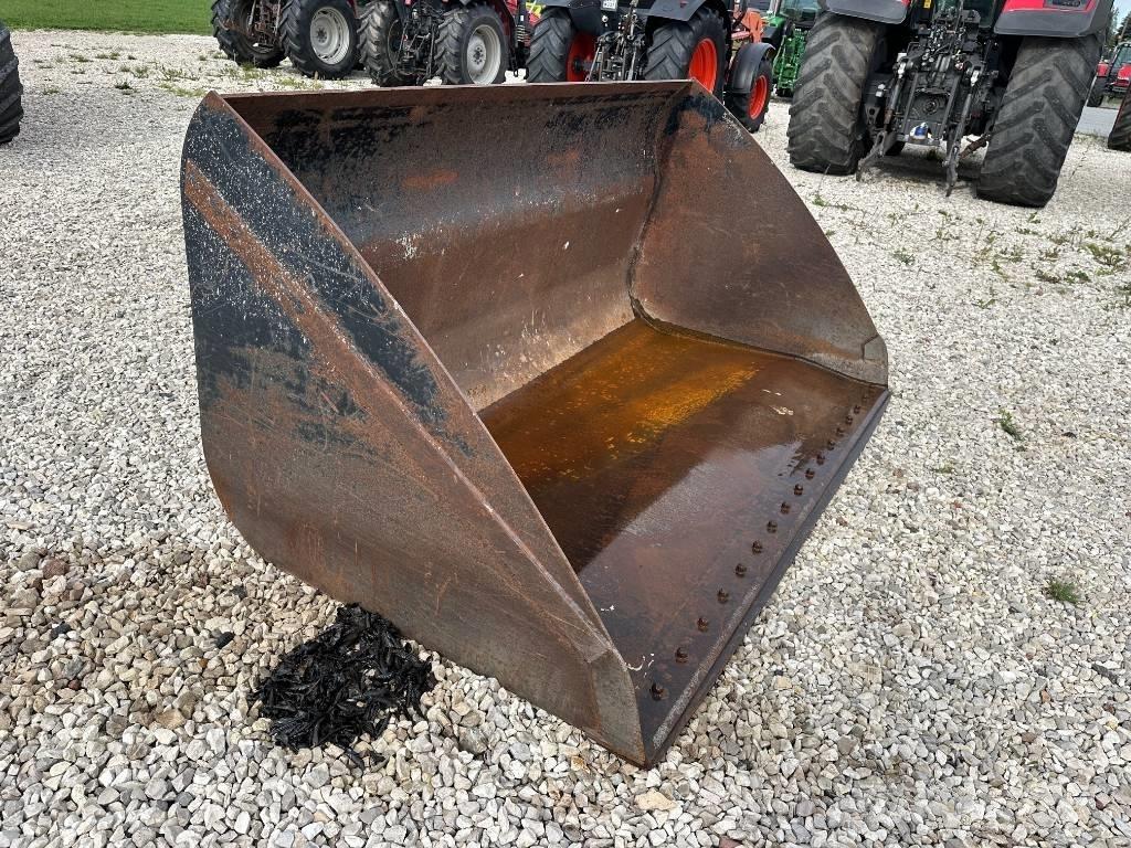  ŁYŻKA MANITOU 2,4 M Ďalšie nakladače, rýpadlá a príslušenstvo