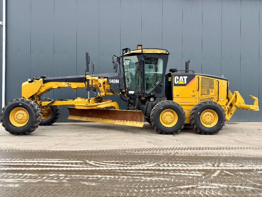 CAT 140M Grejdery
