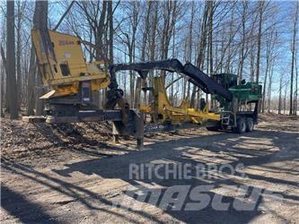 John Deere 437 D Lesné nakladače