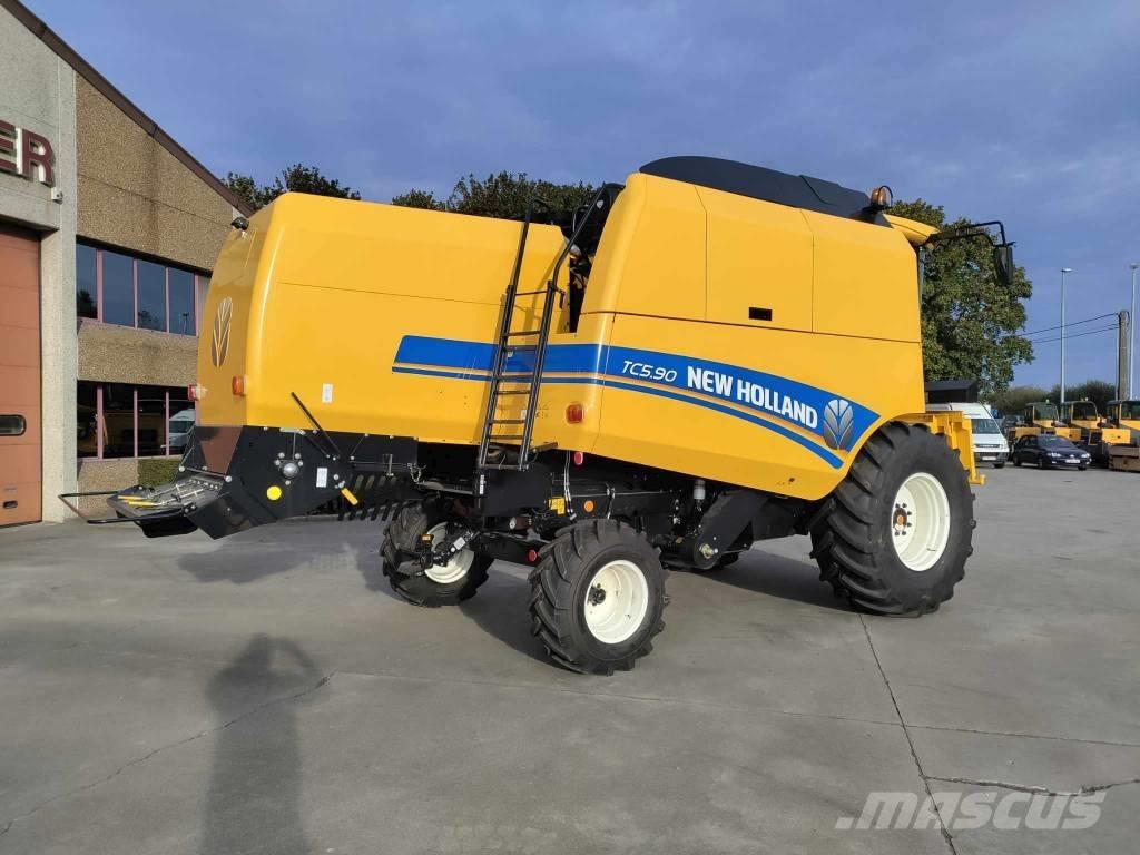 New Holland TC 5.90 Kombinované zberacie stroje