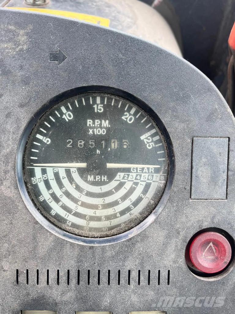 John Deere 3040 Traktory