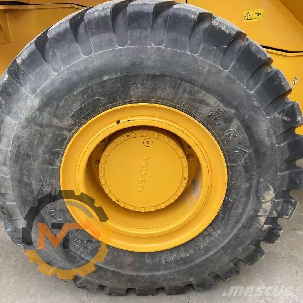 Volvo L 105 Kolesové nakladače