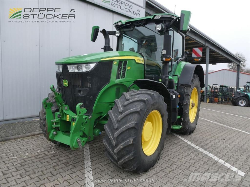 John Deere 7R 330 Traktory
