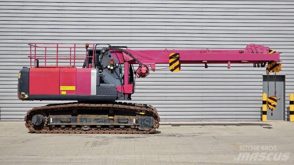 Hitachi ZX 210 LC-3 Pásové žeriavy