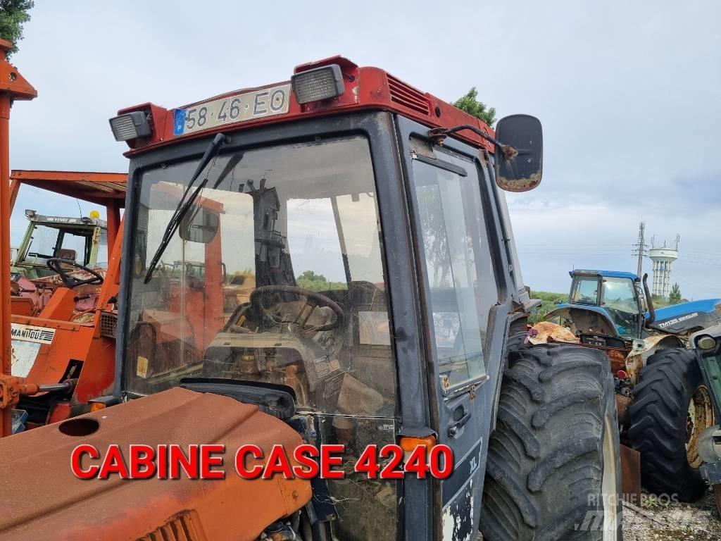  CABINE CASE 4240 Kabíny a interiér