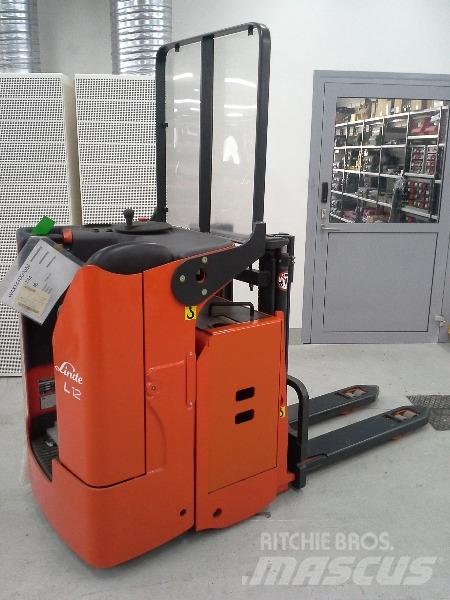 Linde L12LS-03 Samohybné vozíky