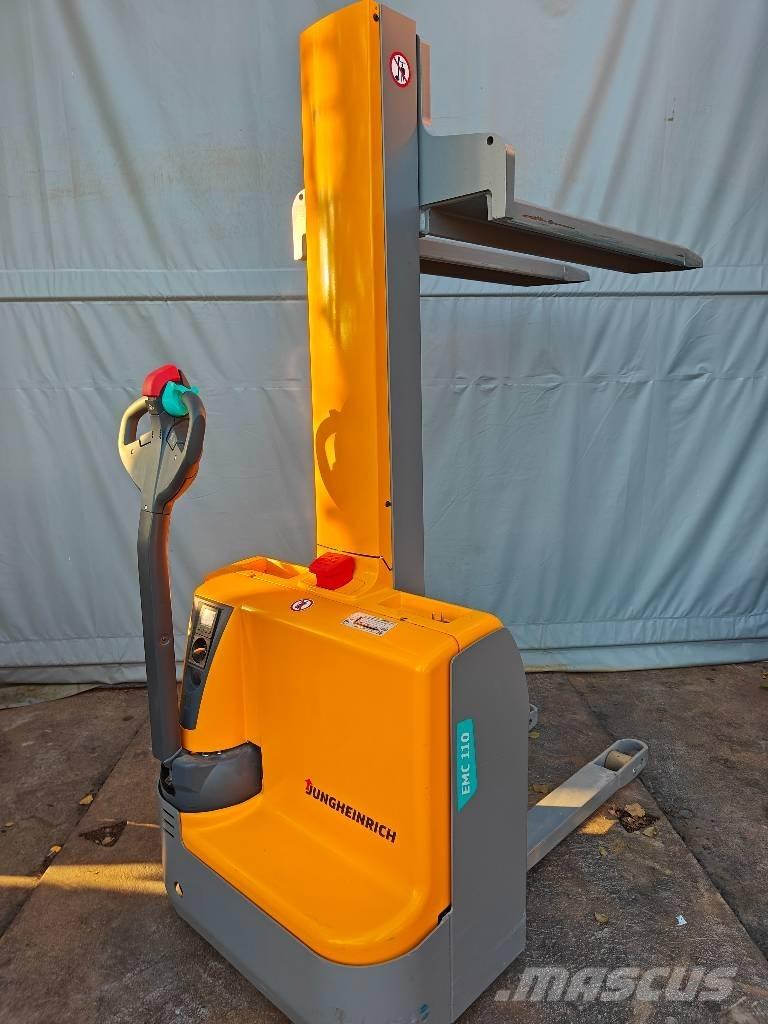 Jungheinrich EMC 110 Ručne vedené vysokozdvižné vozíky