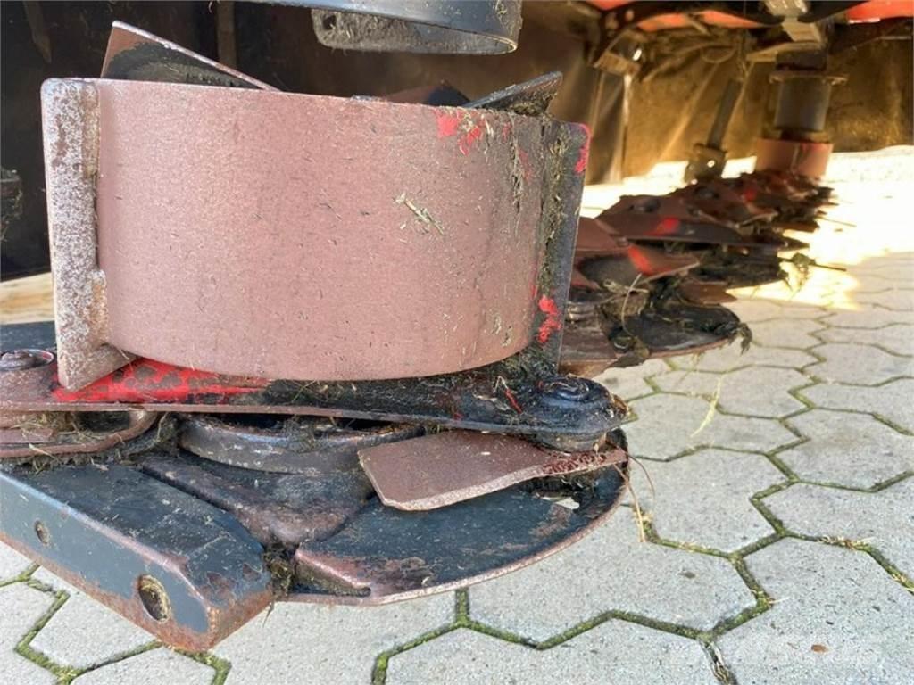 Vicon EXTRA 332 XF Žacie stroje