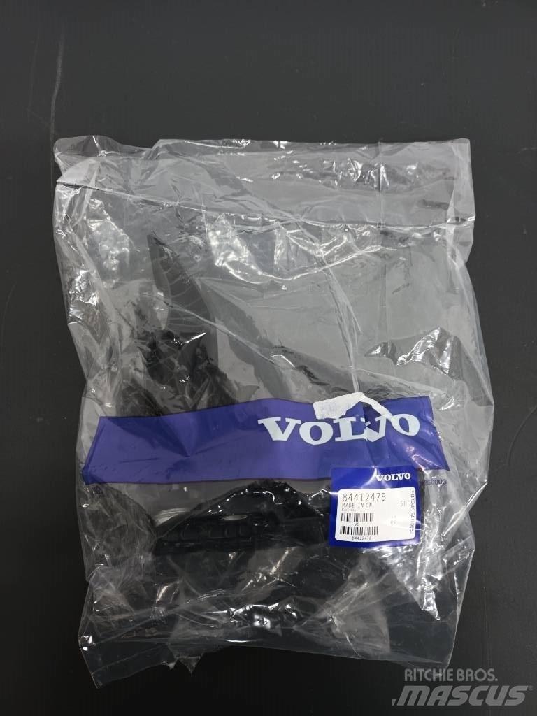 Volvo PEDAL 84412478 Kabíny a interiér