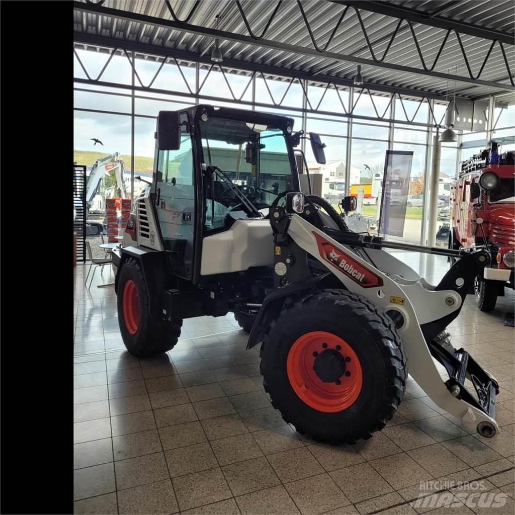 Bobcat L75 Kolesové nakladače