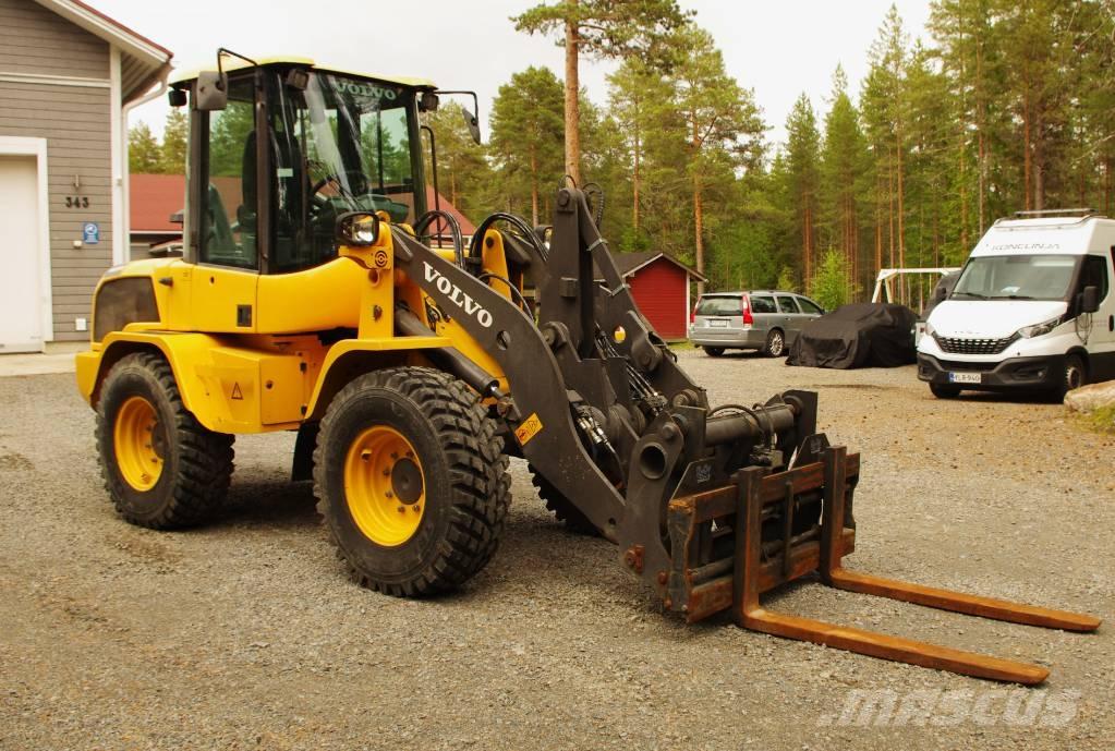 Volvo L 35 G Kolesové nakladače