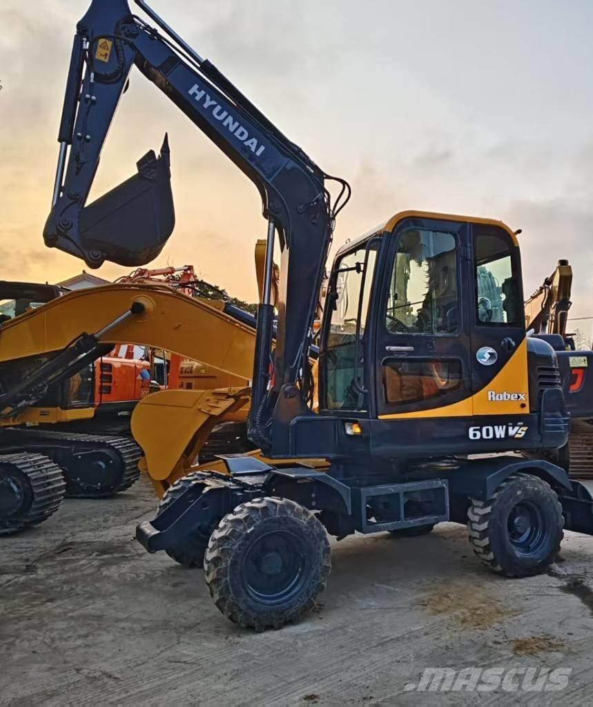 Hyundai R60W Kolesové rýpadlá