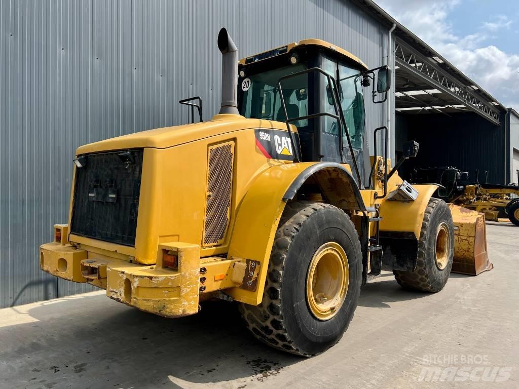 CAT 950H Kolesové nakladače