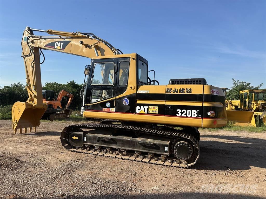 CAT 320 B Pásové rýpadlá