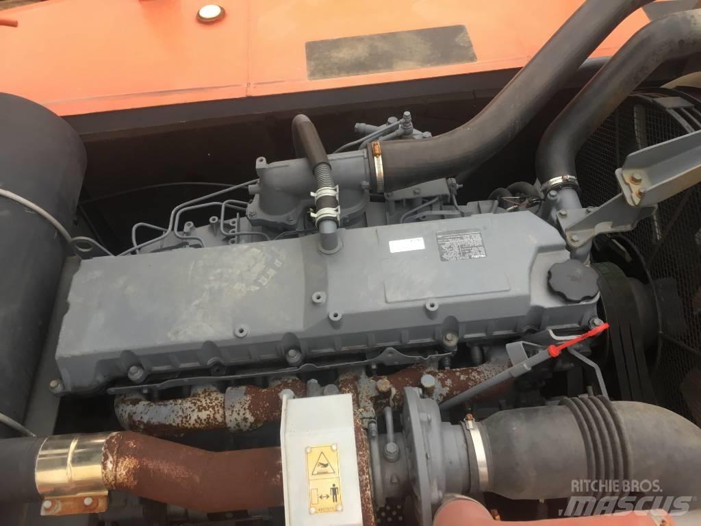 Hitachi ZX 350 Pásové rýpadlá